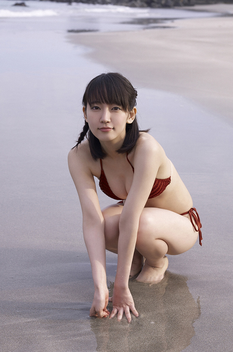 清楚女優・吉岡里帆の水着グラビア写真集を集めてみた！！の画像21枚目