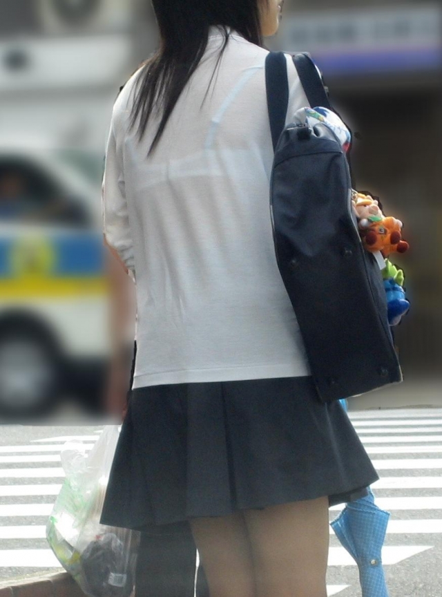 日本の誇る制服JK！歩いてるだけでえちえちなのだ。の画像34枚目